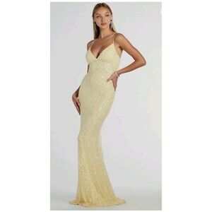 Windsor Bethanie Formal Sequin V-Neck Mermaid Yellow Dress Size Medium